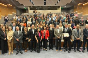 Escuela de Postgrado UNICAN culmina con éxito el Congreso Jurídico Internacional UNICAN–UEL