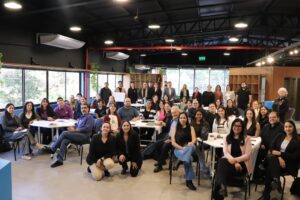 Docente investigador de la Escuela de Postgrado UNICAN participa en taller sobre divulgación científica